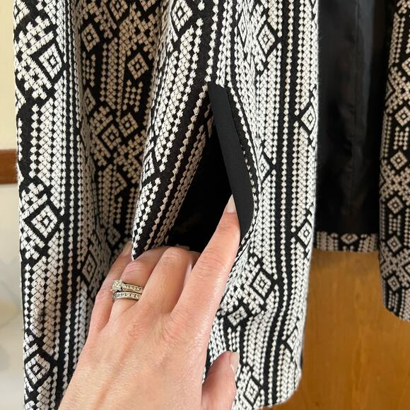 NINE WEST Geometric Blazer Cardigan Jacket Black White Open Front Pockets Sz 6 - Picture 3 of 11